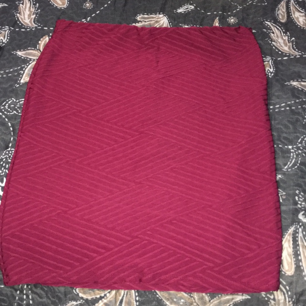 5/$20 Red Stretchy Pencil Skirt